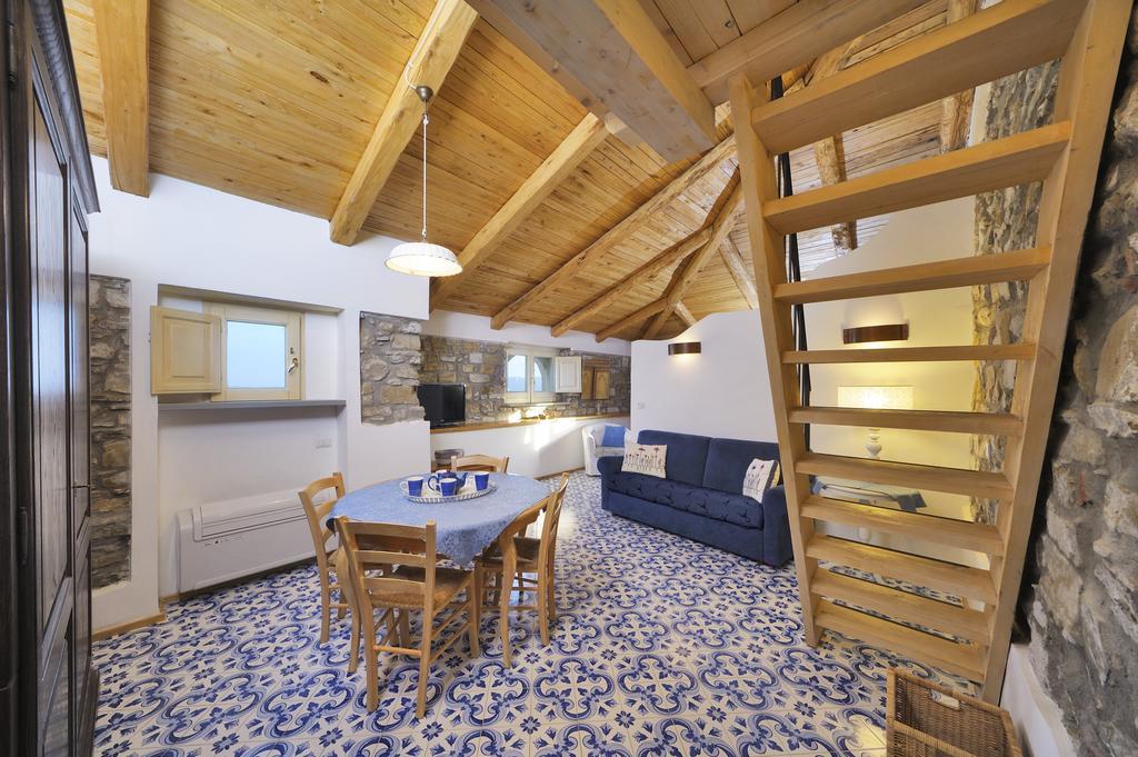 Apartament Residenza Matarazzo E Le Sue Soffitte Castellabate Zewnętrze zdjęcie